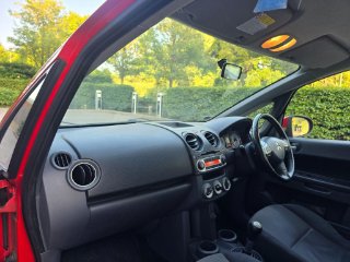 /photos/10389/25f66000-187e-4450-a4ea-574c53c36c6a_i320x240.jpg